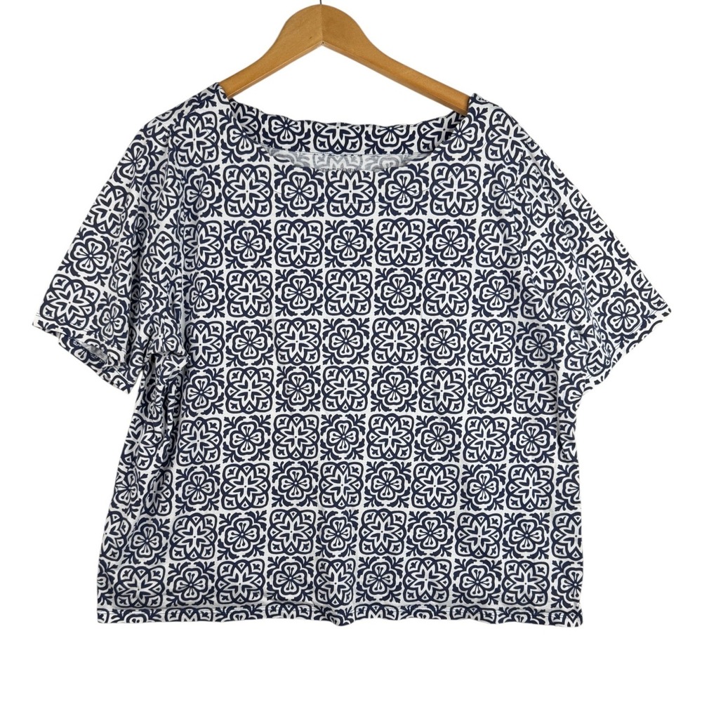Talbots Woman Geometric Tile Mosaic Print Short Sleeve Top size 2X Blue/White